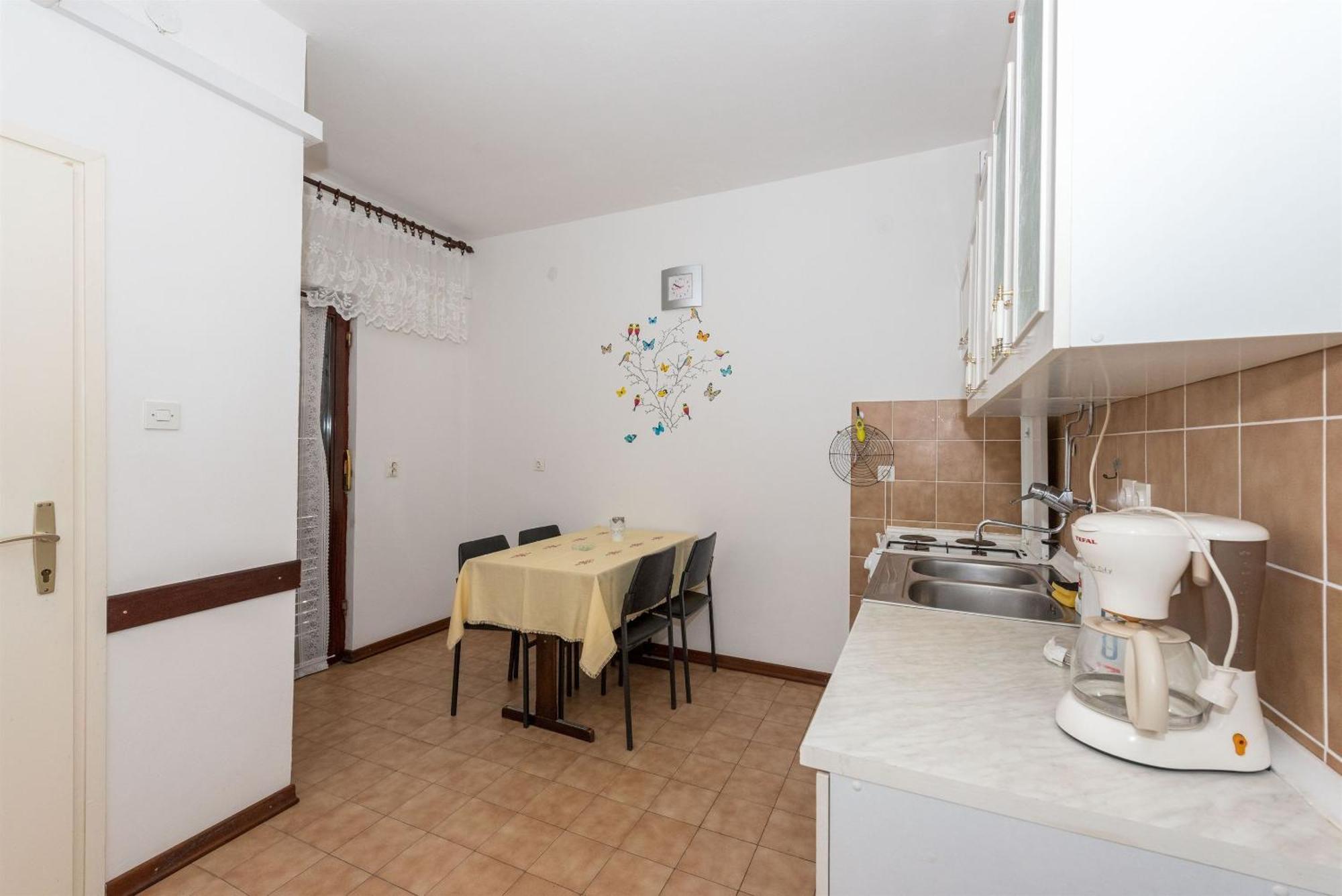 Apartments Mili - Near The Sea And The Centar Of Place 贝蒂纳 外观 照片