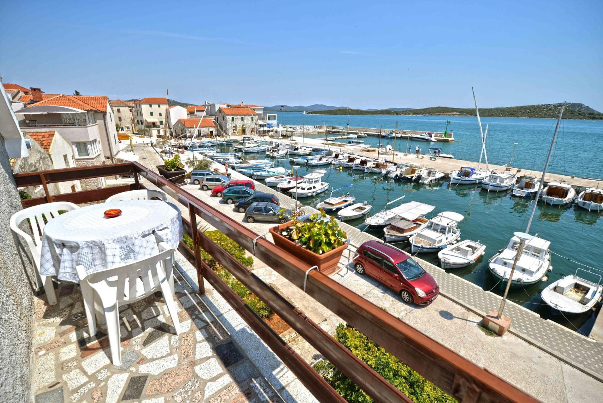 Apartments Mili - Near The Sea And The Centar Of Place 贝蒂纳 外观 照片